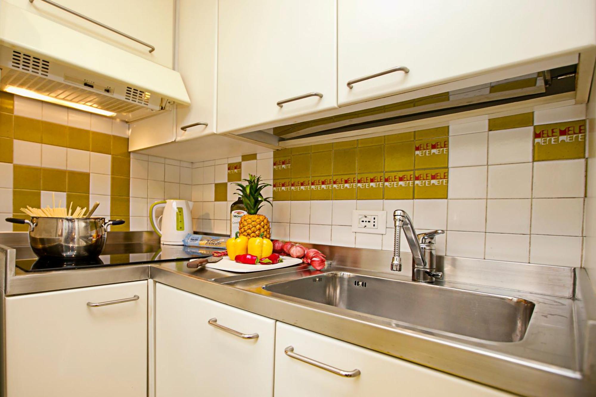 Residenza Rocca Del Lago 2 - Happy Rentals Riva del Garda Eksteriør bilde